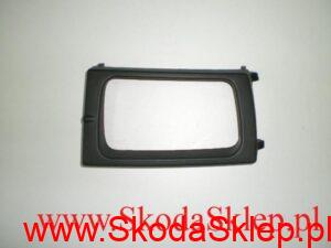OLYMPUS DIGITAL CAMERA Zaślepka zderzaka Skoda Felicia -97 lewa