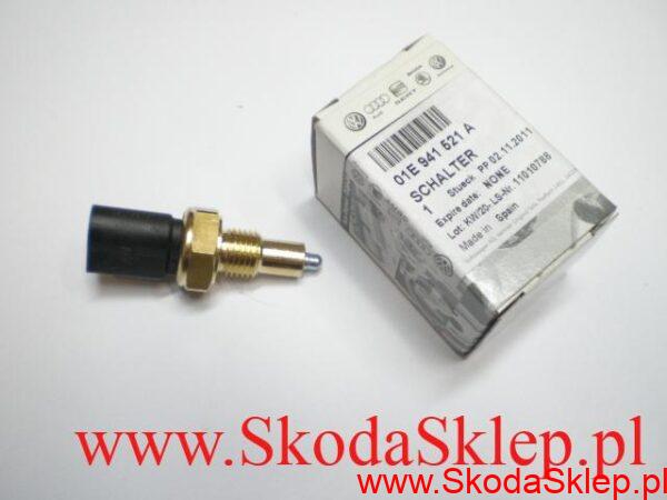 Włącznik świateł cofania Skoda Superb 01E941521A
