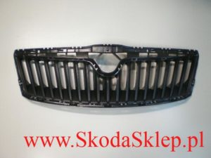 Atrapa, kratka wlotu powietrza, osłona chłodnicy Skoda Octavia II po 2009r  oryginał 1Z0853668A