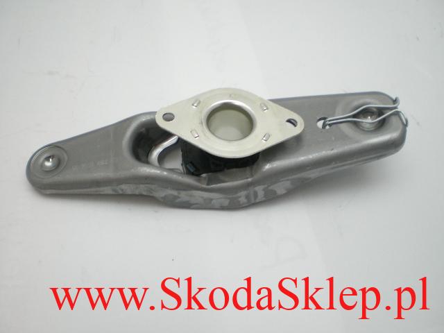 Łapa sprzęgła + łożysko sprzęgła Skoda Fabia, Octavia, Rapid, Yeti  -Sachs 02T141153K