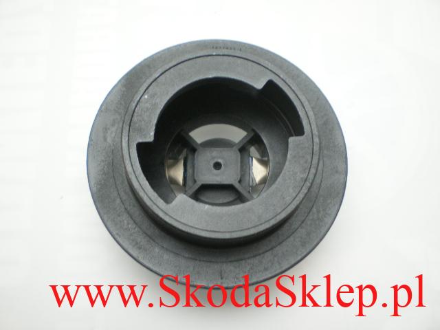 Wlew oleju Skoda Octavia II 038115301E