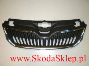 Atrapa, kratka wlotu powietrza, osłona chłodnicy Skoda Rapid 5JA853651