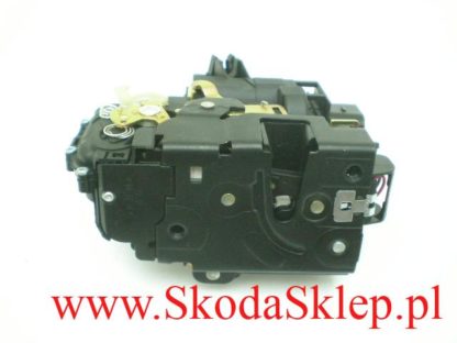 Zamek drzwi Skoda Superb I przód lewy 3B1837015Q