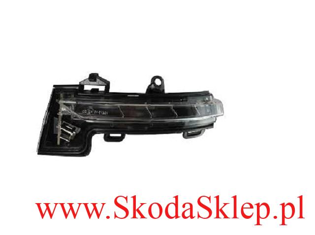 Kierunkowskaz lusterka Skoda Octavia III prawy -oryginał 5E0949102