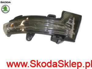 5e0949101_rk kopia Kierunkowskaz lusterka Skoda Octavia III prawy - oryginał 5E0949102