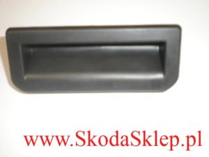 Przycisk zamka drzwi  bagażnika Skoda Fabia III Rapid Karoq Kodiaq 6V0827566