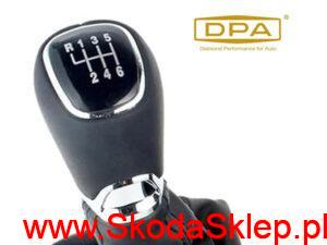 5E17111132 Gałka dźwigni zmiany biegów i osłona Skoda Octavia III 6 biegów - DPA 5E1711113A