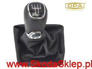 5E17111135 Gałka dźwigni zmiany biegów i osłona Skoda Octavia III 5 biegów - DPA 5E1711113